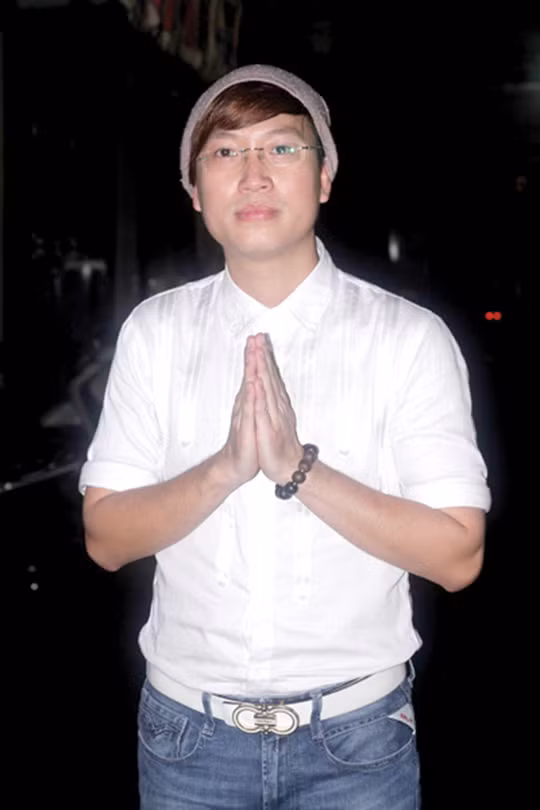 Sỹ Luân giờ hình thể vẫn là anh, nhưng tư duy lại đơn giản hơn.