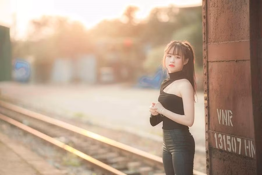 9x xinh đẹp mong muốn “lấn sân” vào showbiz Việt ảnh 6