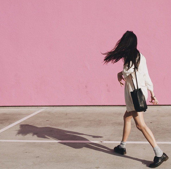 15 tư thế chụp ảnh sống ảo ‘thần thánh’ mà bạn nhất định phải biết ảnh 3