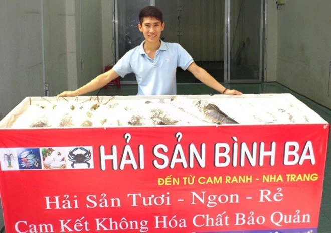 9X gác bằng đại học, đi bán cá, trà chanh vỉa hè