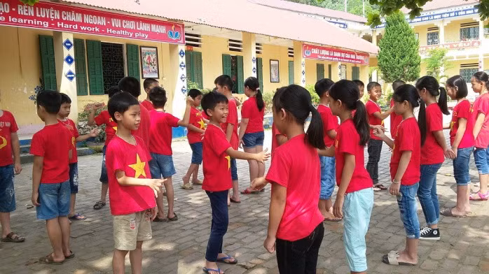 Giờ học Tiếng Anh của học sinh Trường Tiểu học số 1 Phố Ràng