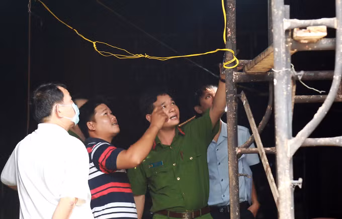 Bên trong nhà hàng cháy làm 6 người chết ở Đồng Nai