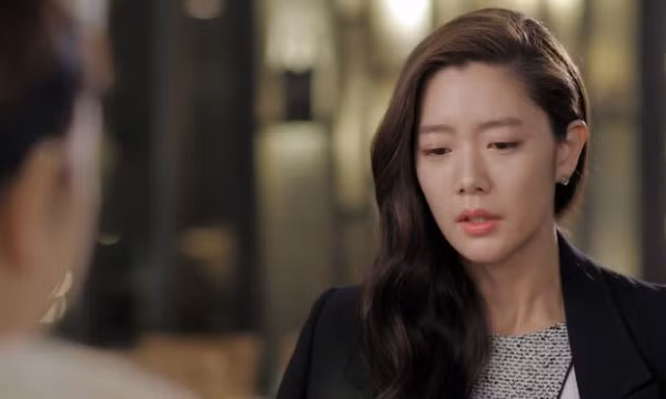 Hôn nhân trên bờ vực thẳm vì chồng quay lại với tình cũ, vợ uất ức gài bẫy khiến họ mang tiếng xấu muôn đời - Ảnh 1.