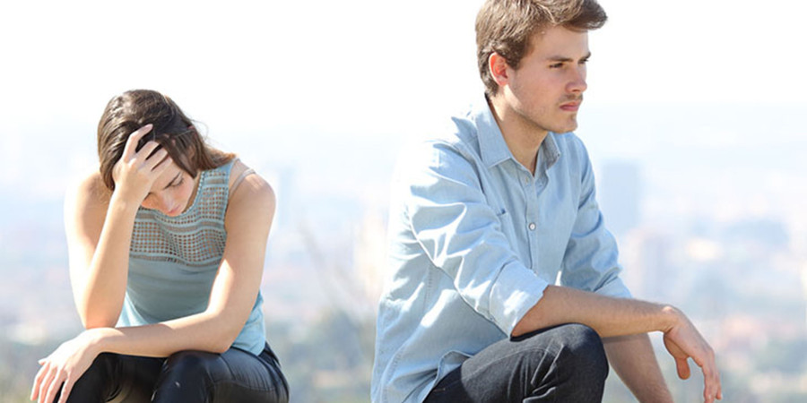 Có những mối quan hệ khác khiến chúng ta cảm thấy không xứng đáng và không chắc chắn về bản thân. (Ảnh: ITN).