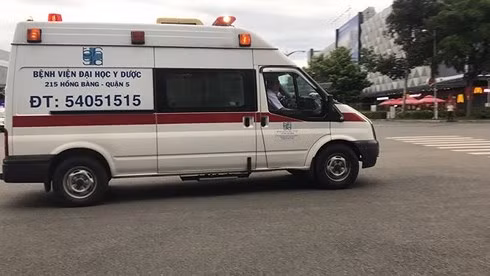 Nạn nhân vụ đánh bom ở Ai Cập được cấp cứu tại Bệnh viện ĐH Y dược TPHCM ảnh 1