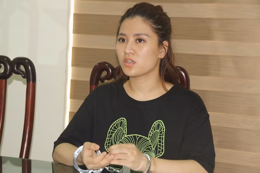 Đối tượng Âu Thị Thanh Hằng tại cơ quan công an.