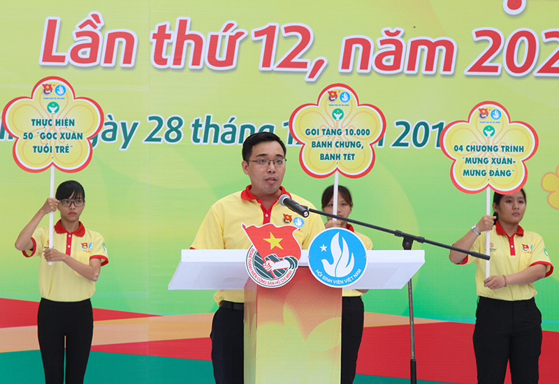 Ông Nguyễn Tất Toàn - Chỉ huy trưởng chiến dịch "Xuân tình nguyện 2020" phát biểu