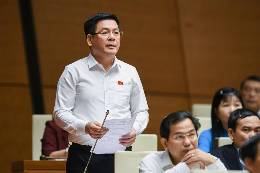 Bộ trưởng Bộ Công thương Nguyễn Hồng Diên