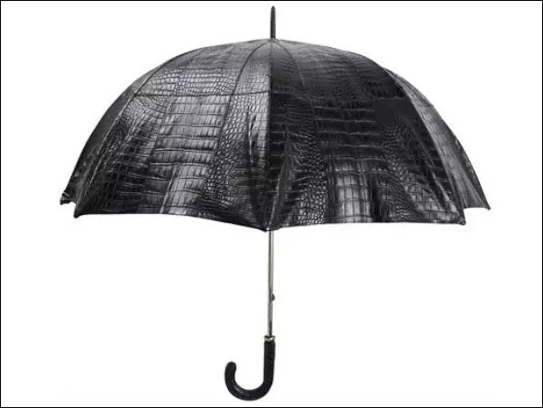 Những món đồ quen thuộc xưa như trái đất nhưng lại có giá trên trời - Ảnh 6. Những món đồ quen thuộc xưa như trái đất nhưng lại có giá trên trời - Ảnh 6.