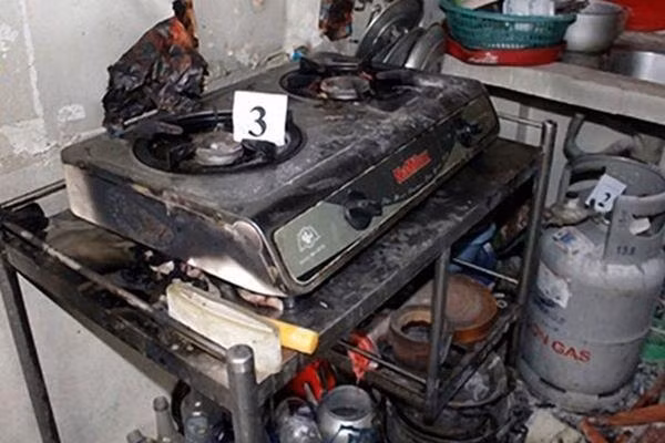 Thấy bếp gas có 4 dấu hiệu này, gọi thợ sửa ngay kẻo bình nổ tung nhà