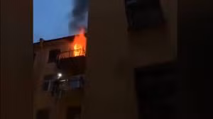 Nga: “Hỏa thần” gõ cửa khi đang tắm, người phụ nữ khỏa thân lao vút ra ban công