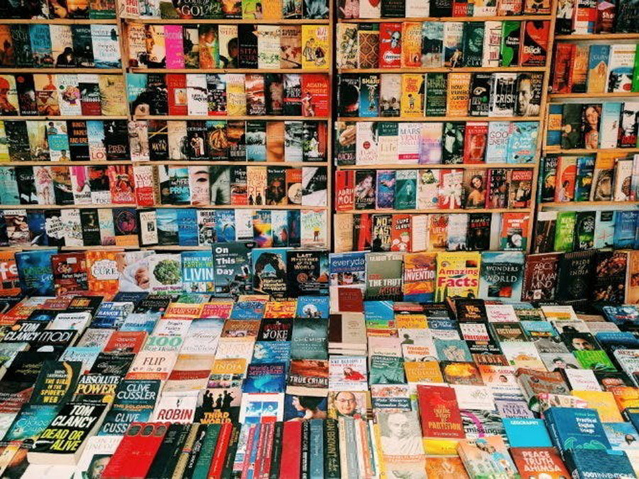 Không bao giờ là quá muộn để bắt đầu thói quen đọc sách. Không bao giờ là quá muộn để bắt đầu thói quen đọc sách.