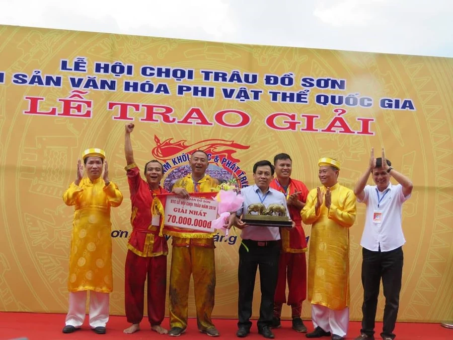 Lễ trao giải chung kết chọi trâu Đồ Sơn 2018