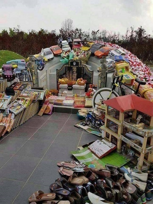 Gia đình có điều kiện. Gia đình có điều kiện.