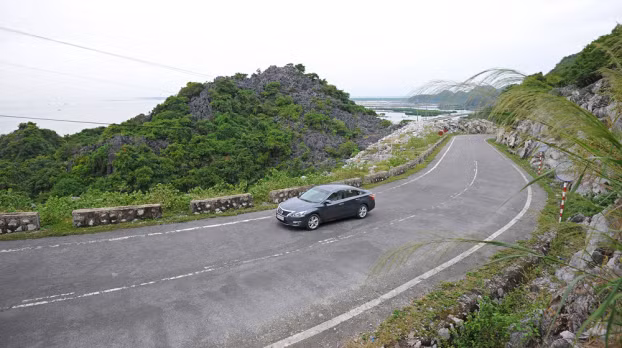 Chuyên gia Anycar hướng dẫn sử dụng phanh ô tô hiệu quả khi đi đường đèo dốc