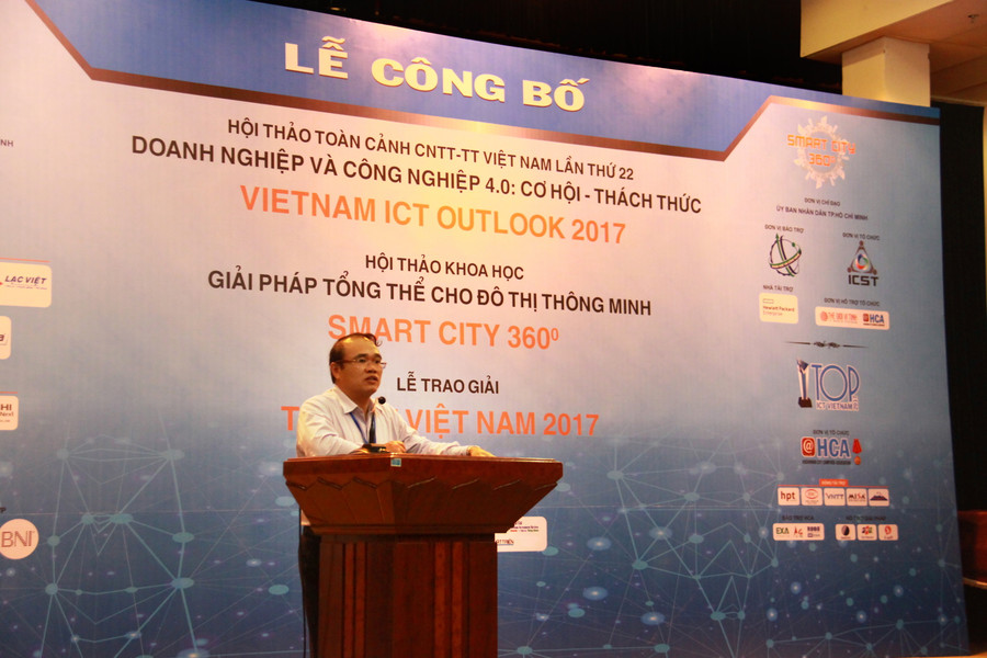 ông Trần Anh Tuấn, Phó Chủ tịch HCA giới thiệu nội dung Hội thảo VIO 2017