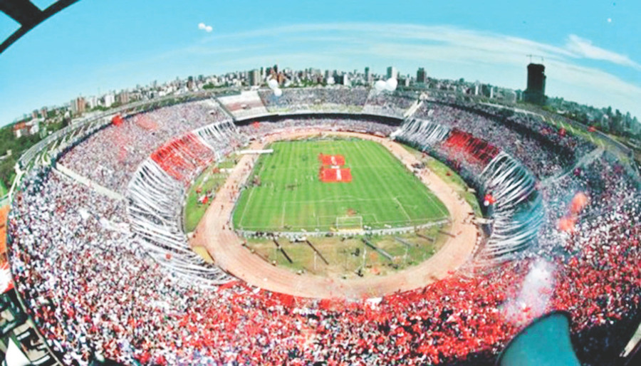 Trường học trên sân vận động. Ảnh: careeraddict Trường học trên sân vận động. Ảnh: careeraddict