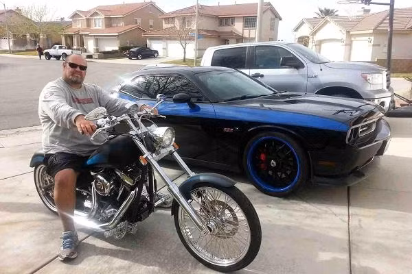 Đổi đời nhờ một cái chăn cũ, triệu phú Mỹ sau đó phải bán nhà đi nơi khác - Ảnh 3