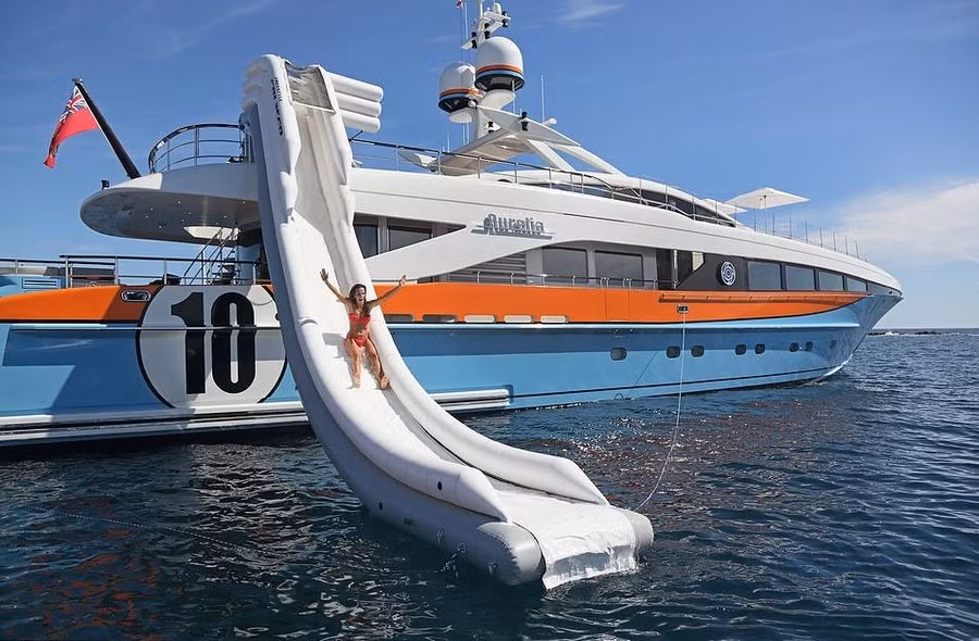 Noi that xa xi ben trong 5 sieu du thuyen phuc vu hoi nha giau hinh anh 7 