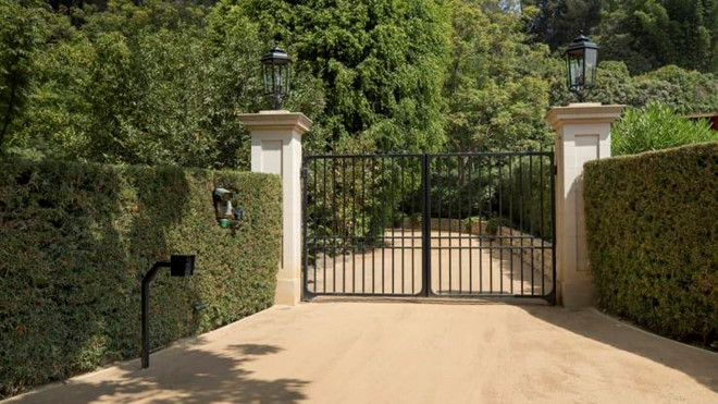 Co gi trong can biet thu dat nhat nuoc My hinh anh 4 