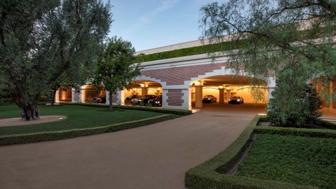 Co gi trong can biet thu dat nhat nuoc My hinh anh 17 