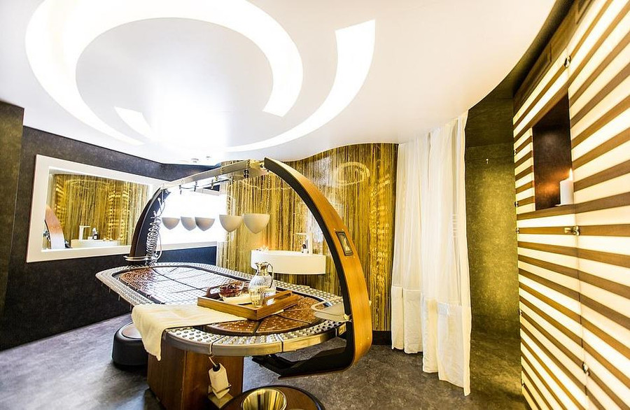 Nội thất xa xỉ bên trong 5 siêu du thuyền phục vụ hội nhà giàu ảnh 11 Noi that xa xi ben trong 5 sieu du thuyen phuc vu hoi nha giau hinh anh 12