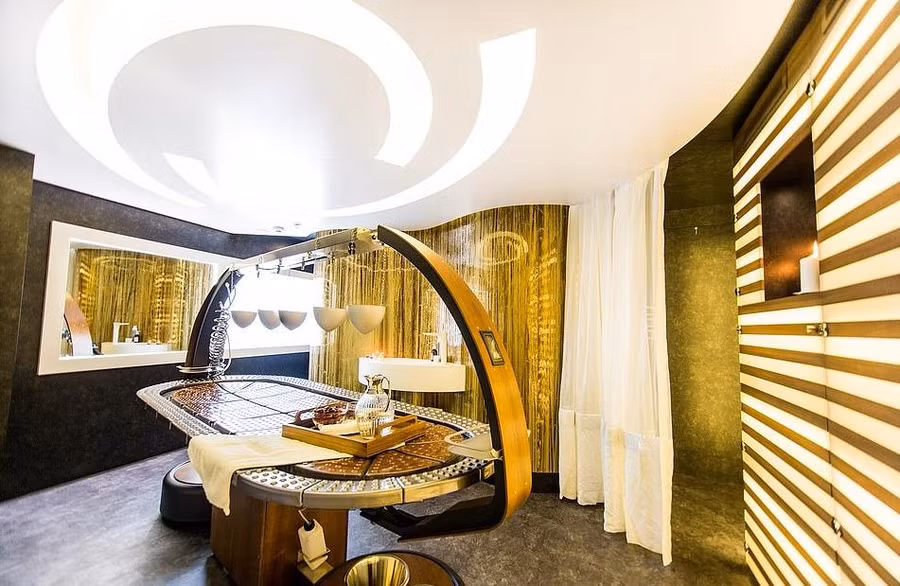 Noi that xa xi ben trong 5 sieu du thuyen phuc vu hoi nha giau hinh anh 12 