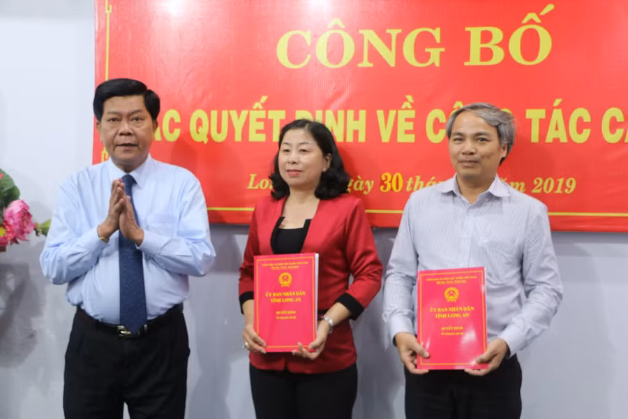 Điều động, bổ nhiệm nhân sự 7 tỉnh thành ảnh 1