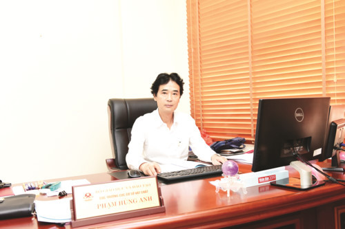 Ông Phạm Hùng Anh