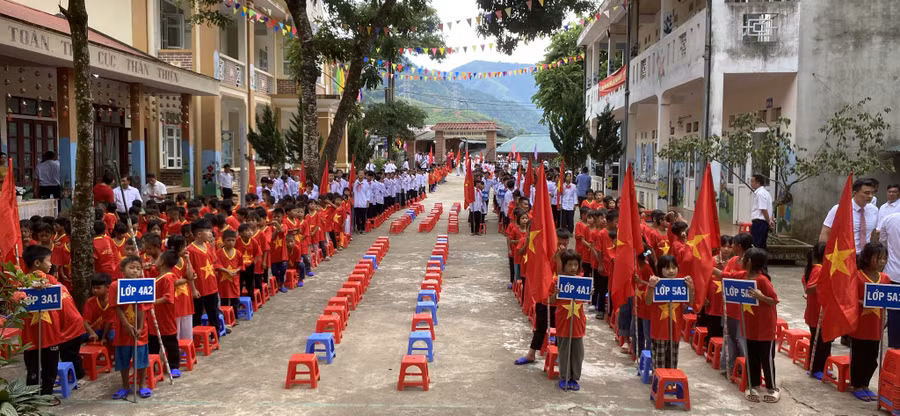 Trường Phổ thông DTBT Tiểu học Pa Ủ sẵn sàng cho Lễ Khai giảng.