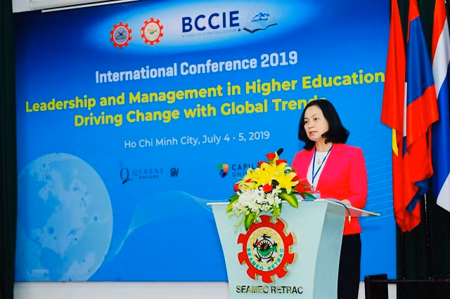 Tiến sĩ Hồ Thanh Mỹ Phương- Giám đốc trung tâm SEAMEO RETRAC phát biểu khai mạc hội thảo