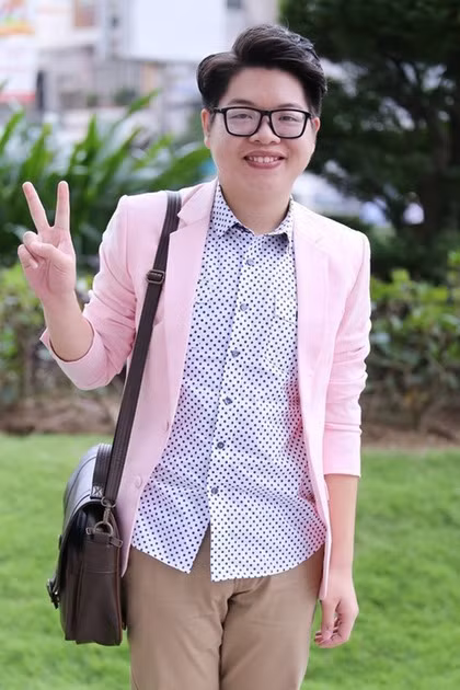 Đức Phúc được đánh giá cao về giọng hát khi trở thành quán quân Giọng hát Việt 2015. Tuy nhiên, ngoại hình thừa cân cùng gương mặt nhiều nét thô khiến anh luôn tự ti, mặc cảm.