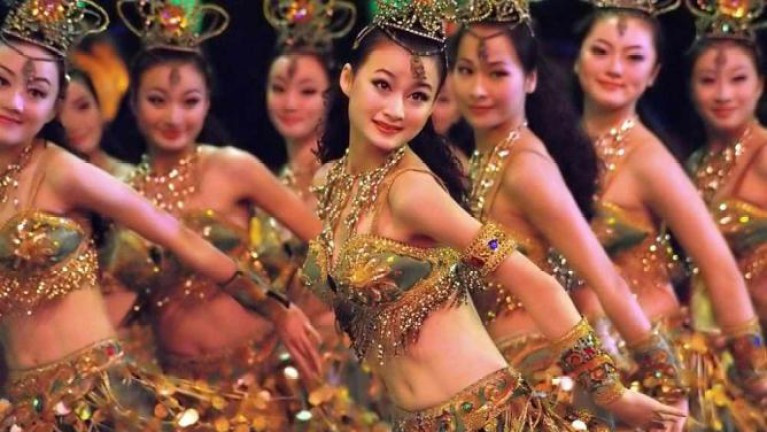 tien canh hang chau va nhung dieu khong the bo lo tai xu thien duong nay hinh anh 7