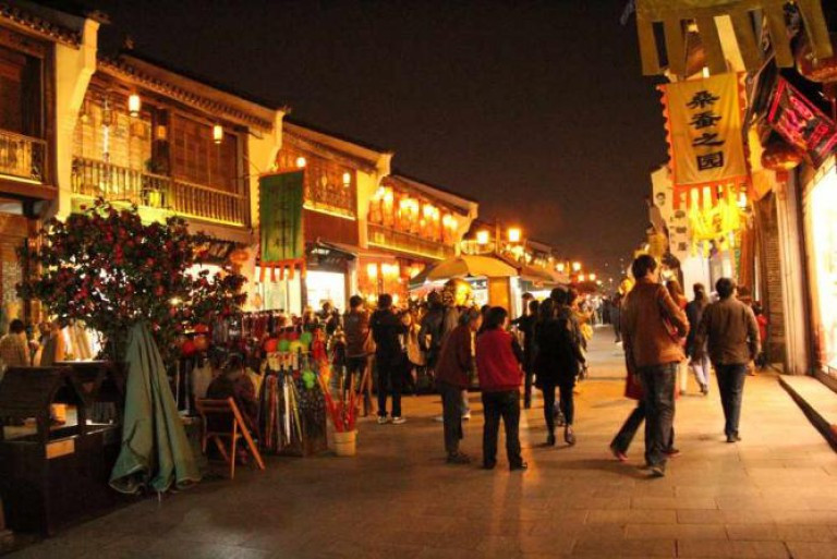 tien canh hang chau va nhung dieu khong the bo lo tai xu thien duong nay hinh anh 8