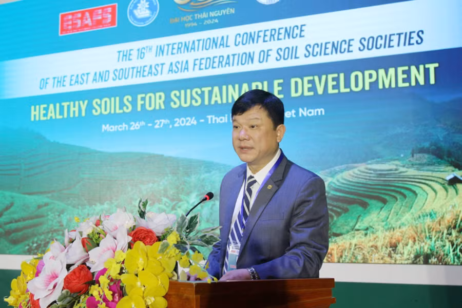 PGS.TS Hoàng Văn Hùng, Giám đốc Đại học Thái Nguyên.