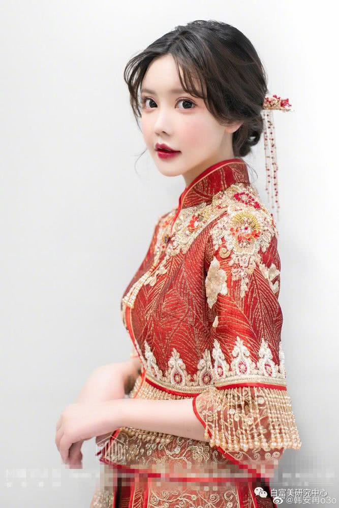 Cô gái Trung Quốc 20 tuổi phẫu thuật thẩm mỹ tổng cộng 33 lần hình ảnh 4 co gai trung quoc 20 tuoi phau thuat tham my tong cong 33 lan hinh anh 4