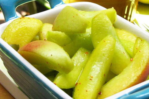 Món đào dầm chua cay rất dễ ăn. Món đào dầm chua cay rất dễ ăn.