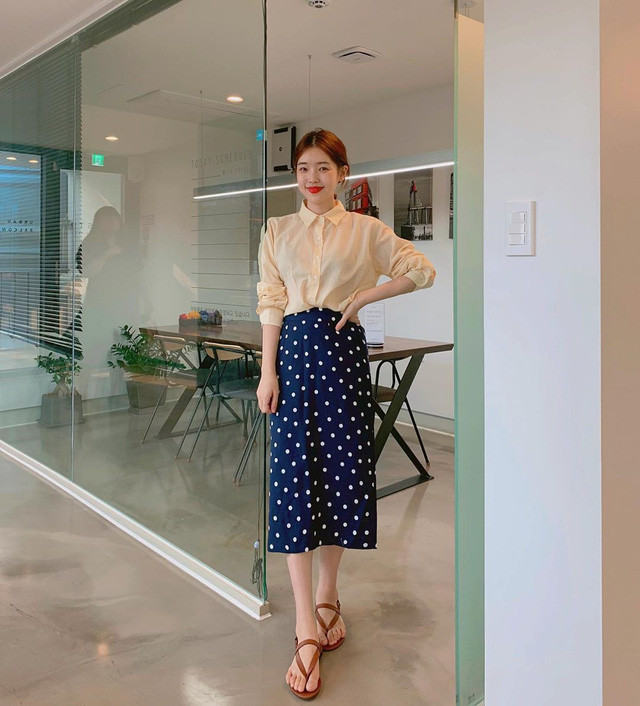 4 công thức mặc gọn gàng, thời thượng cho nàng công sở ảnh 8