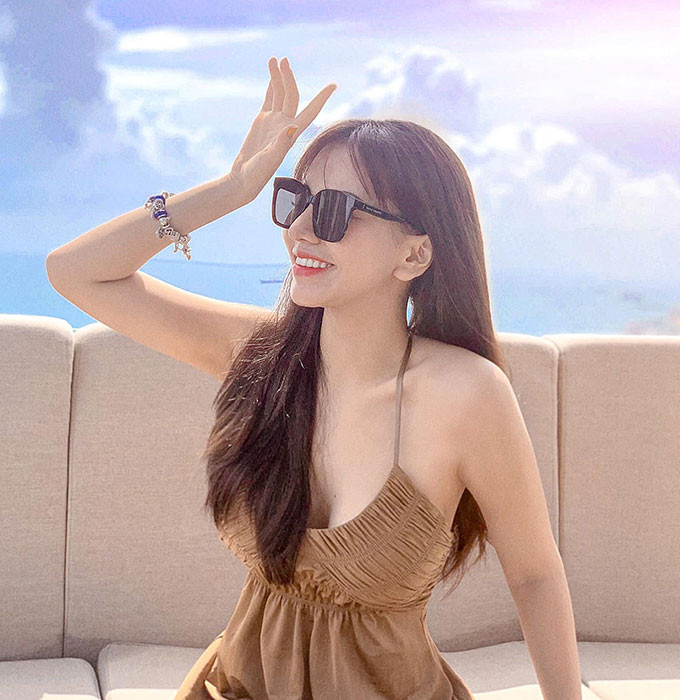 Gia Hân cùng Hoàng Đức đang là một trong những cặp đôi đẹp của bóng đá Việt Nam. Sự nghiệp của tiền vệ sinh năm 1998 cũng thăng tiến không ngừng kể từ khi hẹn hò với bạn gái gốc Đồng Nai.