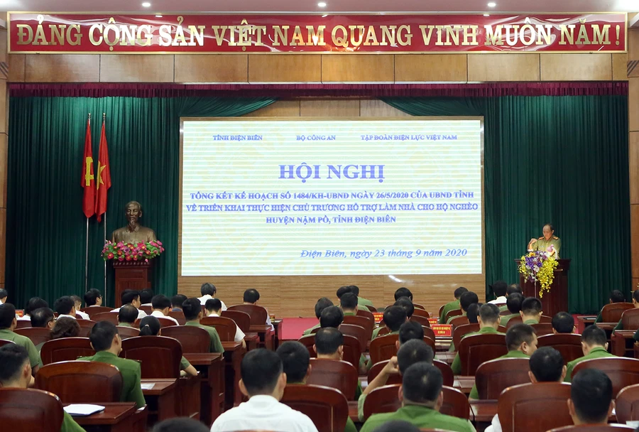 Toàn cảnh hội nghị