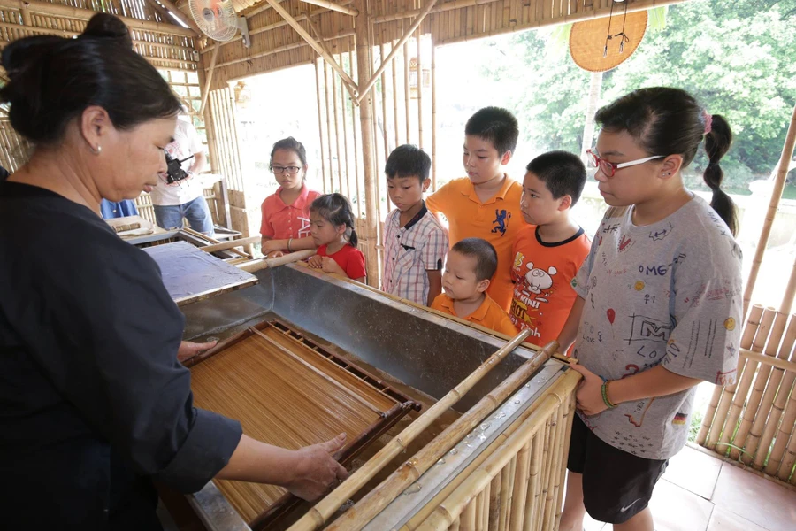 Giáo dục di sản - giải “bài toán” sân chơi ngày hè