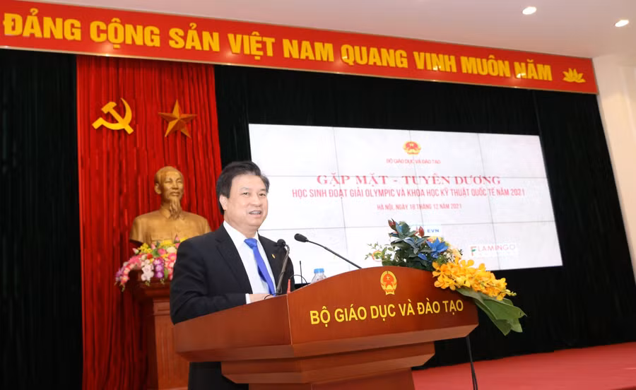 Thứ trưởng Nguyễn Hữu Độ phát biểu tại buổi lễ.