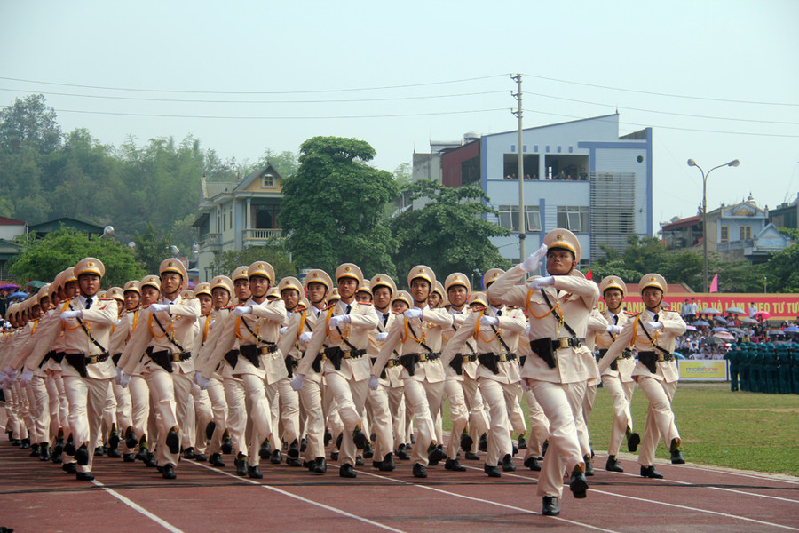 Màn diễu binh của lực lượng Công an tỉnh Điện Biên tại lễ kỷ niệm