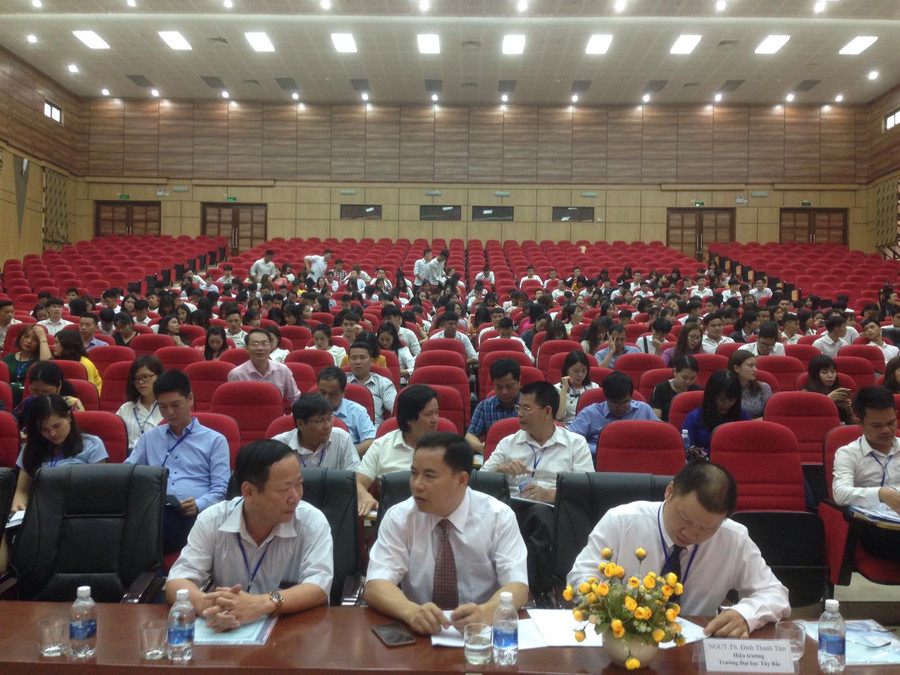 Trên 300 đại biểu tham dự hội thảo Trên 300 đại biểu tham dự hội thảo