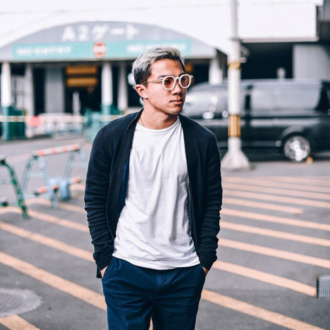 Với tài năng vượt trội đã được khẳng định trong suốt thời gian thi đấu, Chanathip Songkrasin hiện là cầu thủ Thái Lan thu hút nhiều sự chú ý. Anh cũng là cái tên góp phần mang về thành tích danh giá cho xứ sở chùa vàng như vô địch SEA Games 2013,2015, lọt bán kết ASIAD 2014. Được mệnh danh "Messi Thái", Chanathip trở thành gương mặt đáng gờm nếu phải đụng độ trên sân cỏ. Hiện tại, cầu thủ 25 tuổi thi đấu dưới màu áo CLB Consadole Sapporo (Nhật Bản) và đội tuyển quốc gia Thái Lan. Với tài năng vượt trội đã được khẳng định trong suốt thời gian thi đấu, Chanathip Songkrasin hiện là cầu thủ Thái Lan thu hút nhiều sự chú ý. Anh cũng là cái tên góp phần mang về thành tích danh giá cho xứ sở chùa vàng như vô địch SEA Games 2013,2015, lọt bán kết ASIAD 2014. Được mệnh danh "Messi Thái", Chanathip trở thành gương mặt đáng gờm nếu phải đụng độ trên sân cỏ. Hiện tại, cầu thủ 25 tuổi thi đấu dưới màu áo CLB Consadole Sapporo (Nhật Bản) và đội tuyển quốc gia Thái Lan.