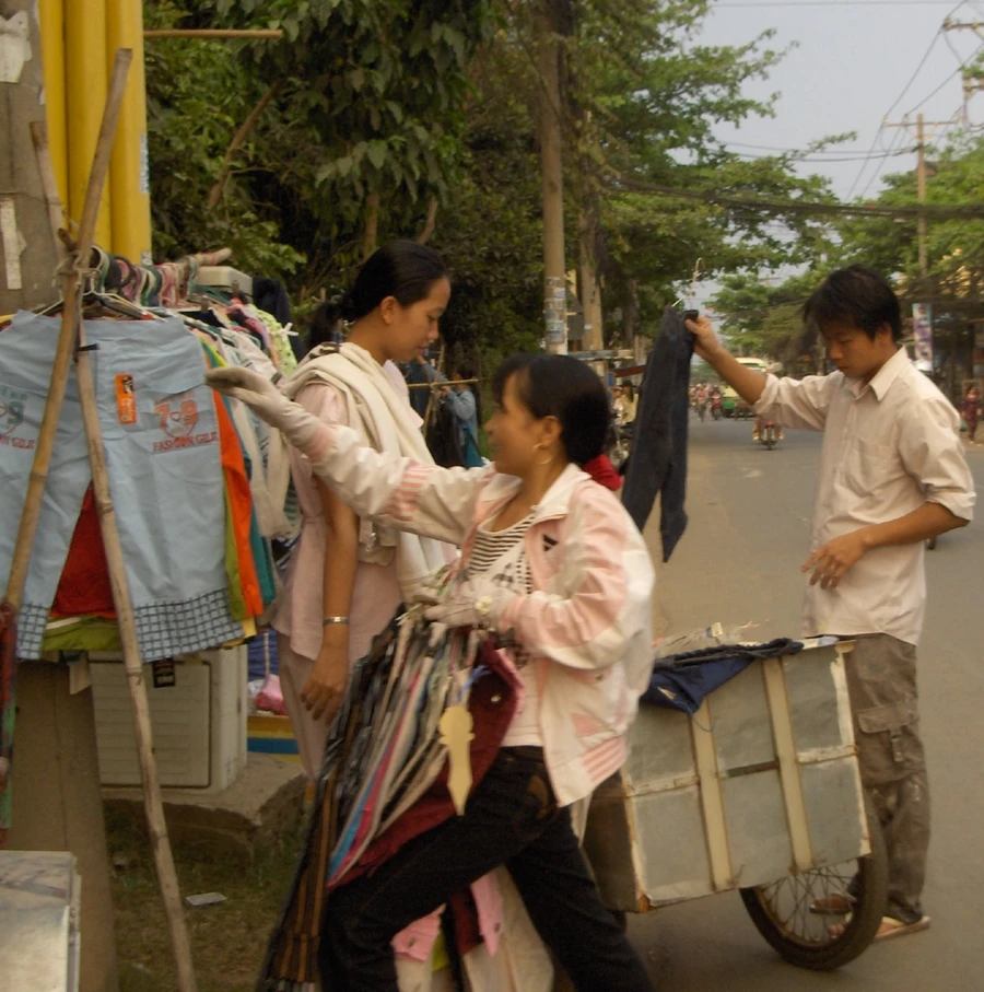 Chắt chiu mang Tết về quê