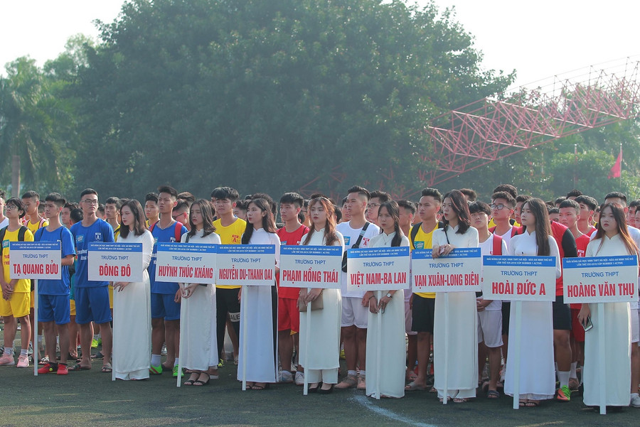 Khai mạc giải bóng đá dành cho học sinh THPT lớn nhất toàn quốc tranh Cup Number 1 Active ảnh 1 Chú thích ảnh