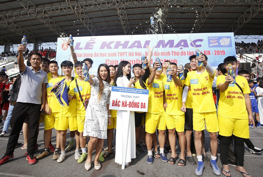 Khai mạc giải bóng đá dành cho học sinh THPT lớn nhất toàn quốc tranh Cup Number 1 Active ảnh 2 Chú thích ảnh