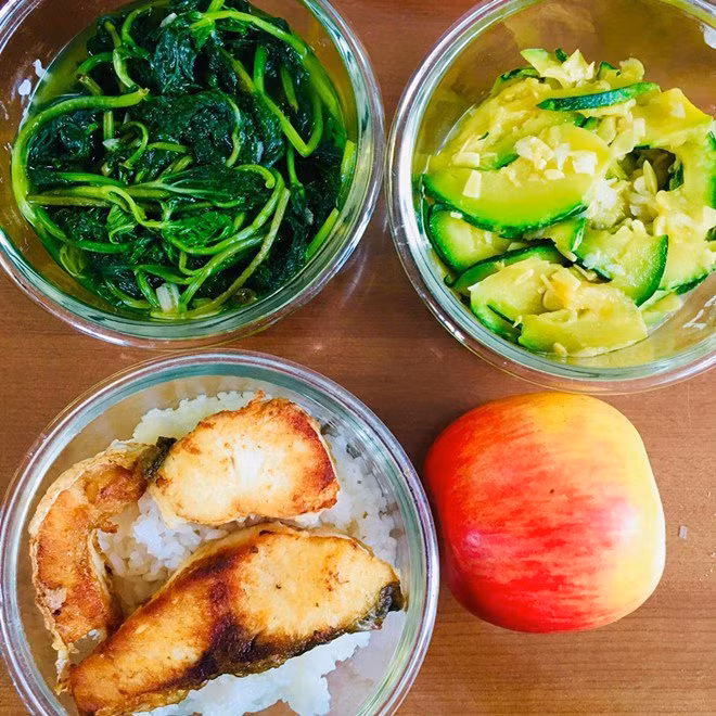 suot 3 nam chi quanh quan nghi "an gi", 9x chua chong khoe toan bua trua tuyet ngon - 4