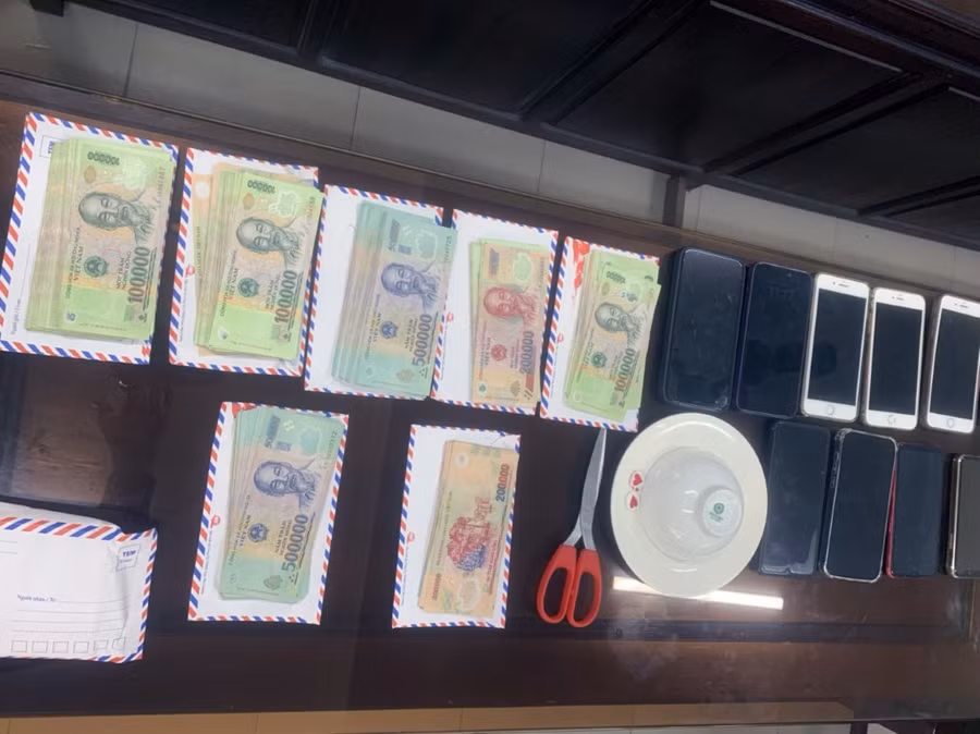 Tang vật vụ án bị cơ quan chức năng thu giữ. Ảnh: CANA.